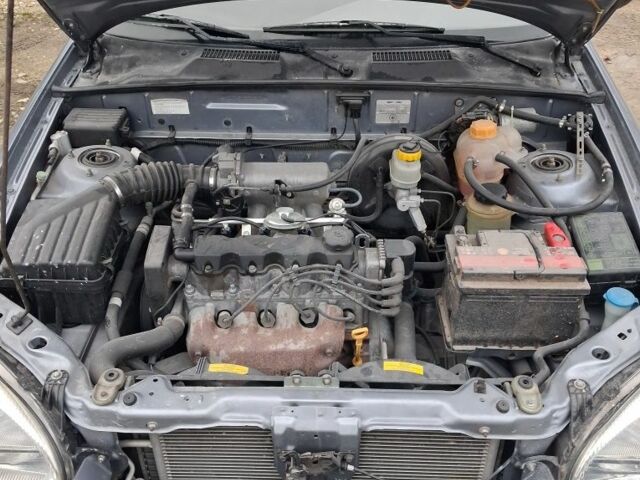 Серый Дэу Сенс, объемом двигателя 0 л и пробегом 171 тыс. км за 2750 $, фото 4 на Automoto.ua