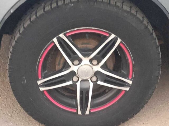 Сірий Деу Сенс, об'ємом двигуна 1.3 л та пробігом 75 тис. км за 3300 $, фото 4 на Automoto.ua