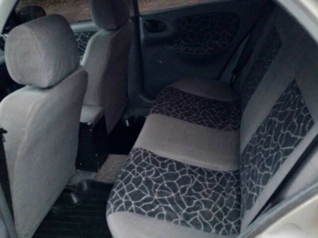 Серый Дэу Сенс, объемом двигателя 1.5 л и пробегом 300 тыс. км за 2309 $, фото 3 на Automoto.ua