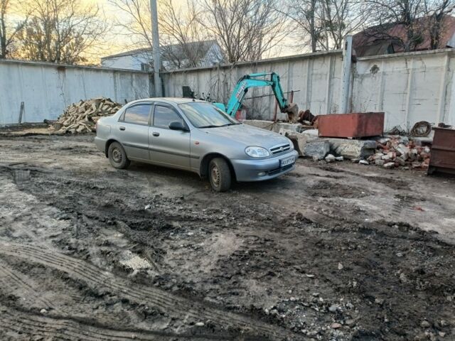 Серый Дэу Сенс, объемом двигателя 1.5 л и пробегом 2 тыс. км за 1500 $, фото 1 на Automoto.ua