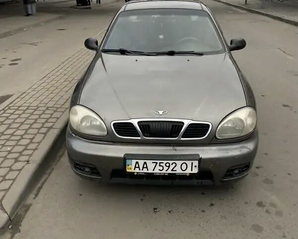 Серый Дэу Сенс, объемом двигателя 1.5 л и пробегом 300 тыс. км за 550 $, фото 3 на Automoto.ua