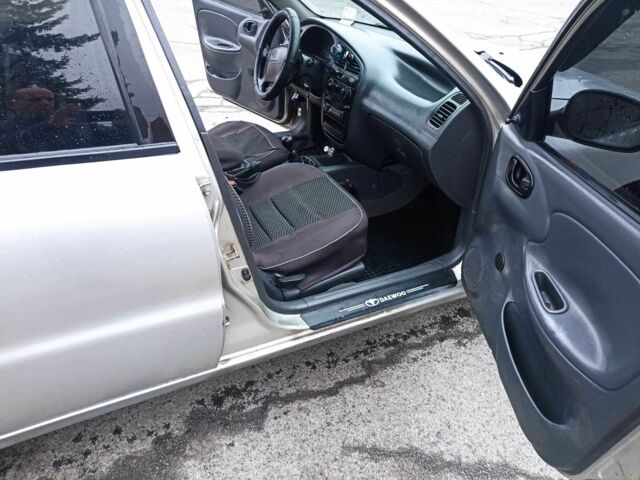 Серый Дэу Сенс, объемом двигателя 1.5 л и пробегом 306 тыс. км за 2000 $, фото 5 на Automoto.ua