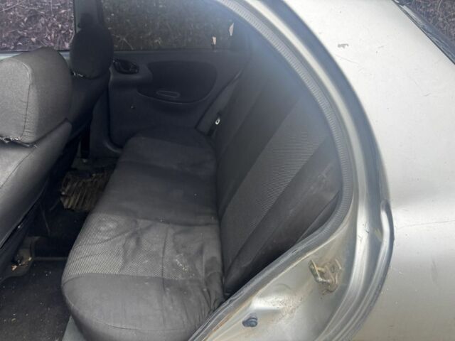 Серый Дэу Сенс, объемом двигателя 1.5 л и пробегом 250 тыс. км за 800 $, фото 5 на Automoto.ua