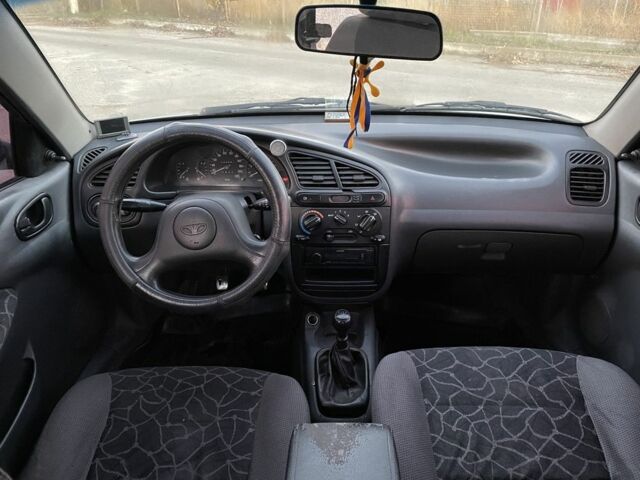 Сірий Деу Сенс, об'ємом двигуна 1.5 л та пробігом 250 тис. км за 1250 $, фото 5 на Automoto.ua