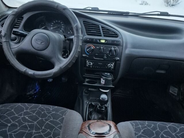 Сірий Деу Сенс, об'ємом двигуна 1.5 л та пробігом 220 тис. км за 1300 $, фото 5 на Automoto.ua