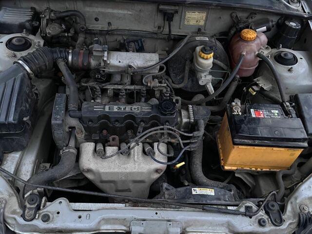 Сірий Деу Сенс, об'ємом двигуна 1.5 л та пробігом 220 тис. км за 2200 $, фото 1 на Automoto.ua