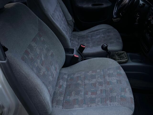 Сірий Деу Сенс, об'ємом двигуна 1.5 л та пробігом 220 тис. км за 2200 $, фото 2 на Automoto.ua