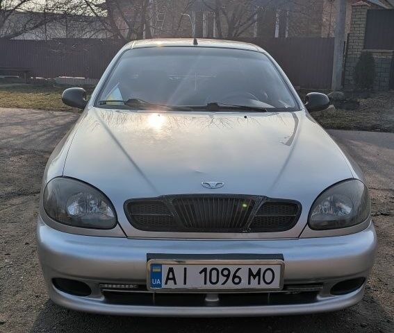 Серый Дэу Сенс, объемом двигателя 1.5 л и пробегом 160 тыс. км за 2250 $, фото 2 на Automoto.ua