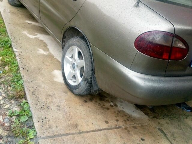 Сірий Деу Сенс, об'ємом двигуна 1.5 л та пробігом 220 тис. км за 1850 $, фото 1 на Automoto.ua