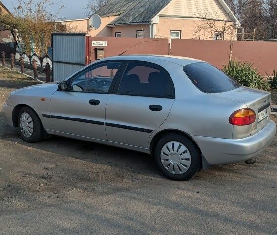 Серый Дэу Сенс, объемом двигателя 1.5 л и пробегом 160 тыс. км за 2250 $, фото 4 на Automoto.ua