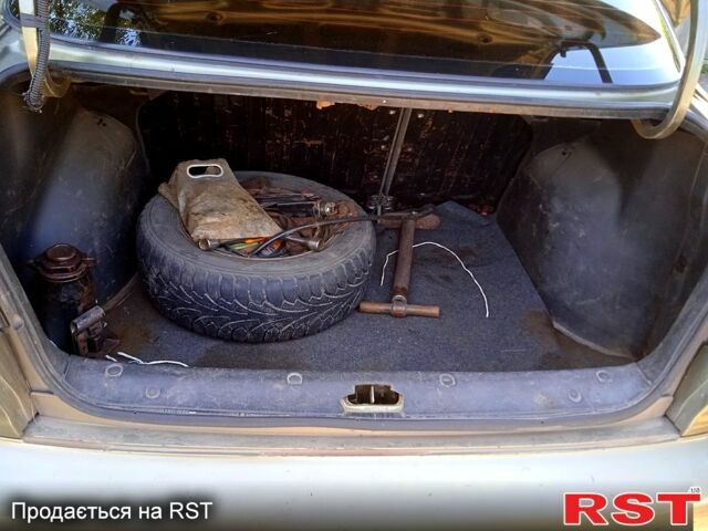 Серый Дэу Сенс, объемом двигателя 1.3 л и пробегом 260 тыс. км за 2600 $, фото 1 на Automoto.ua