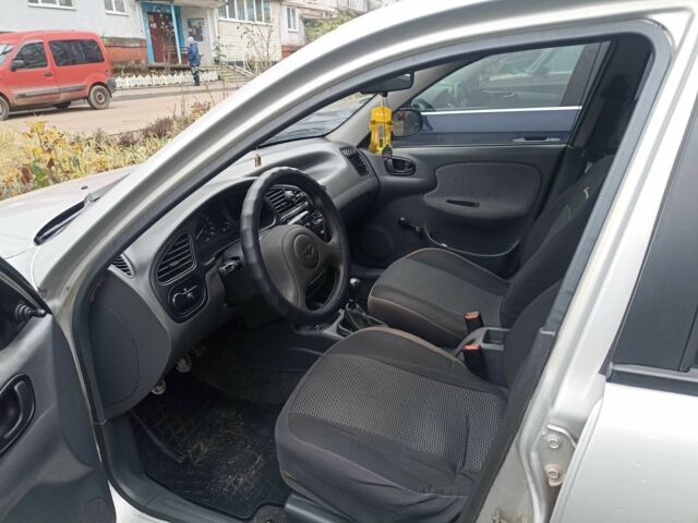 Серый Дэу Сенс, объемом двигателя 1.5 л и пробегом 306 тыс. км за 2000 $, фото 9 на Automoto.ua