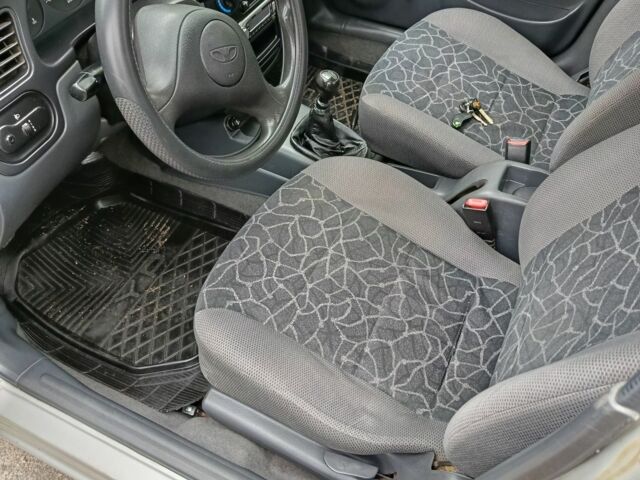 Деу Сенс 2002 у Золотоноше на Automoto.ua Сірий Деу Сенс, об'ємом двигуна 1.5 л та пробігом 115 тис. км за 2950 $, фото 19 на Automoto.ua