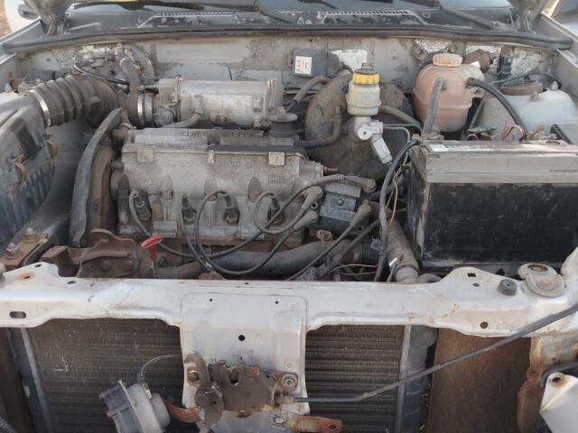 Серый Дэу Сенс, объемом двигателя 1.3 л и пробегом 270 тыс. км за 1900 $, фото 7 на Automoto.ua