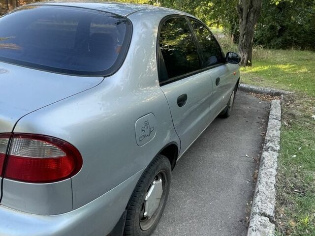 Серый Дэу Сенс, объемом двигателя 1.6 л и пробегом 185 тыс. км за 2400 $, фото 4 на Automoto.ua