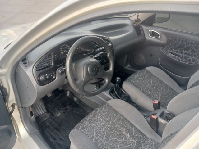 Серый Дэу Сенс, объемом двигателя 1.5 л и пробегом 300 тыс. км за 1899 $, фото 10 на Automoto.ua