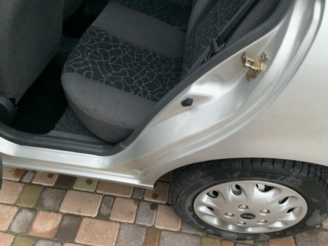 Серый Дэу Сенс, объемом двигателя 1.5 л и пробегом 86 тыс. км за 2700 $, фото 9 на Automoto.ua