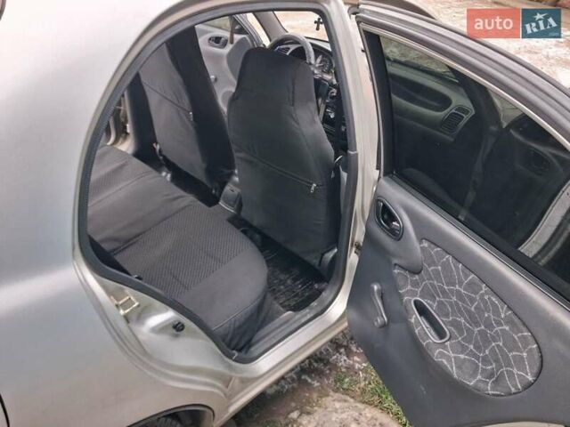 Серый Дэу Сенс, объемом двигателя 1.3 л и пробегом 300 тыс. км за 1500 $, фото 1 на Automoto.ua