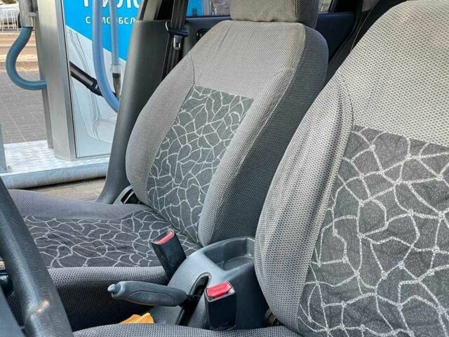 Деу Сенс 2003 у Києві на Automoto.ua Сірий Деу Сенс, об'ємом двигуна 1.5 л та пробігом 265 тис. км за 1400 $, фото 8 на Automoto.ua