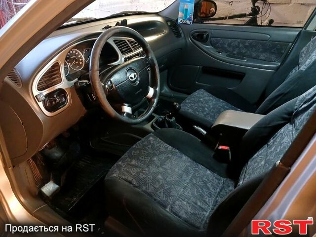 Серый Дэу Сенс, объемом двигателя 1.3 л и пробегом 300 тыс. км за 1650 $, фото 7 на Automoto.ua