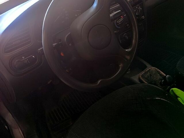 Серый Дэу Сенс, объемом двигателя 1.3 л и пробегом 0 тыс. км за 2000 $, фото 2 на Automoto.ua