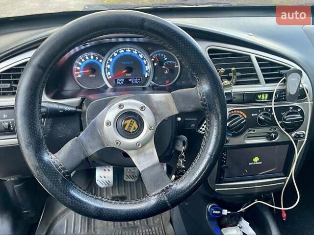 Серый Дэу Сенс, объемом двигателя 1.6 л и пробегом 325 тыс. км за 3100 $, фото 5 на Automoto.ua