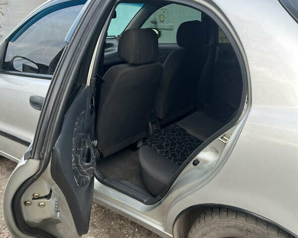 Сірий Деу Сенс, об'ємом двигуна 1.3 л та пробігом 250 тис. км за 2000 $, фото 8 на Automoto.ua