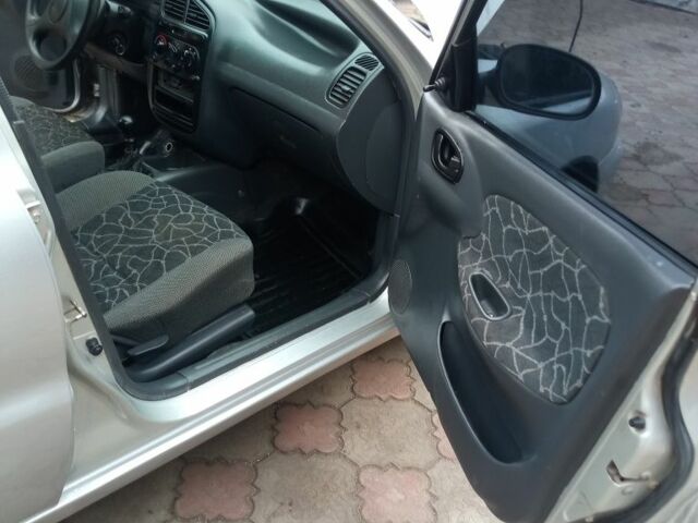 Сірий Деу Сенс, об'ємом двигуна 1.5 л та пробігом 300 тис. км за 2000 $, фото 7 на Automoto.ua