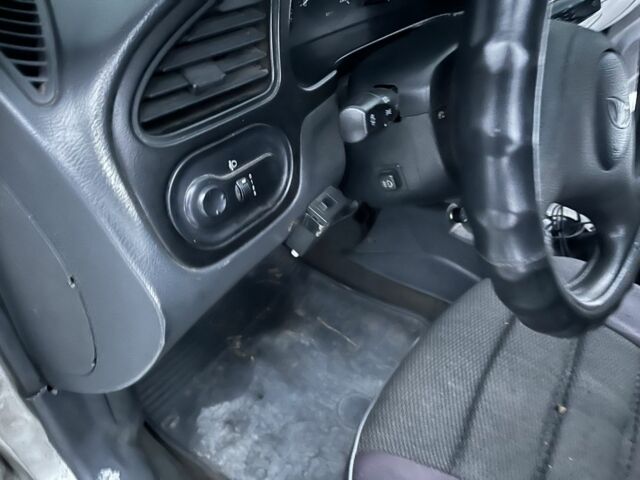 Серый Дэу Сенс, объемом двигателя 1.5 л и пробегом 100 тыс. км за 1500 $, фото 3 на Automoto.ua