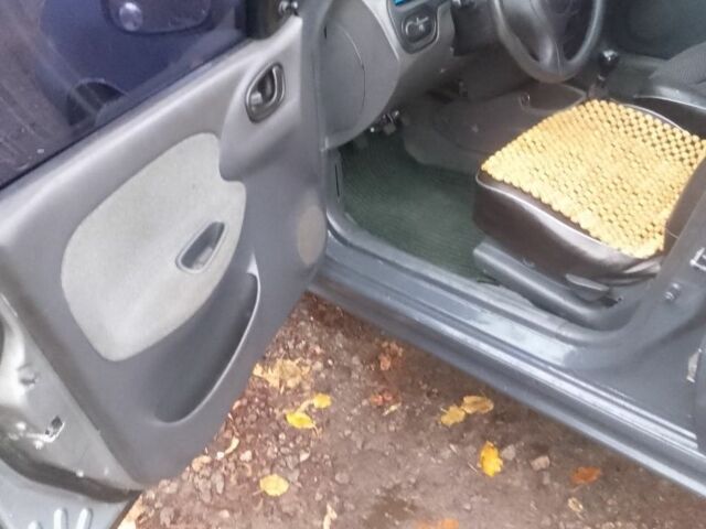 Серый Дэу Сенс, объемом двигателя 1.5 л и пробегом 207 тыс. км за 2000 $, фото 6 на Automoto.ua