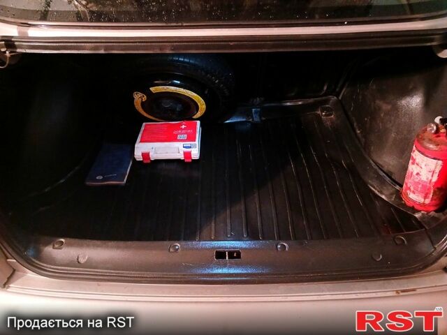 Серый Дэу Сенс, объемом двигателя 1.3 л и пробегом 300 тыс. км за 1650 $, фото 12 на Automoto.ua