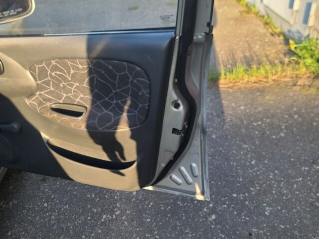 Сірий Деу Сенс, об'ємом двигуна 1 л та пробігом 200 тис. км за 1500 $, фото 5 на Automoto.ua