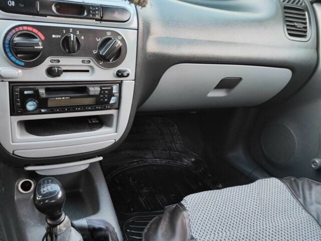 Сірий Деу Сенс, об'ємом двигуна 1.3 л та пробігом 254 тис. км за 1100 $, фото 7 на Automoto.ua