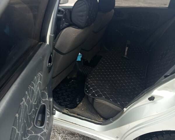 Сірий Деу Сенс, об'ємом двигуна 1.3 л та пробігом 182 тис. км за 1100 $, фото 1 на Automoto.ua