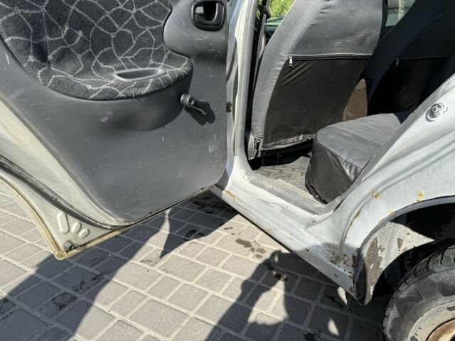 Сірий Деу Сенс, об'ємом двигуна 1.5 л та пробігом 280 тис. км за 1450 $, фото 10 на Automoto.ua