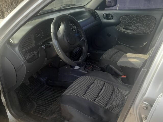 Серый Дэу Сенс, объемом двигателя 1.5 л и пробегом 320 тыс. км за 1500 $, фото 7 на Automoto.ua