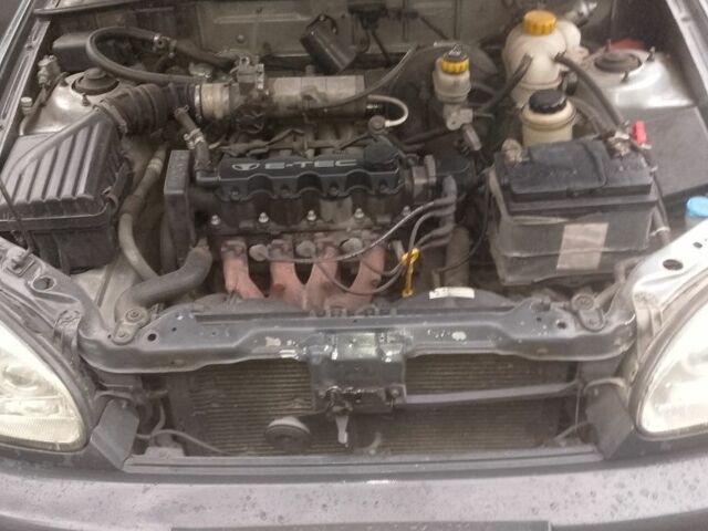 Серый Дэу Сенс, объемом двигателя 1.5 л и пробегом 207 тыс. км за 2000 $, фото 3 на Automoto.ua