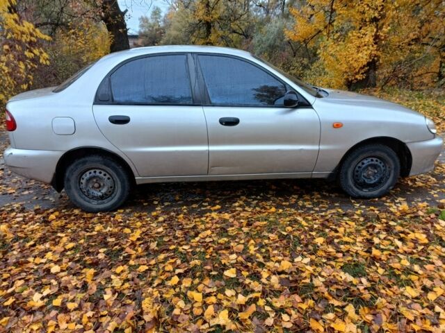 Деу Сенс 2003 у Кам'янське (Дніпродзержинськ) на Automoto.ua Сірий Деу Сенс, об'ємом двигуна 1.5 л та пробігом 97 тис. км за 1650 $, фото 2 на Automoto.ua