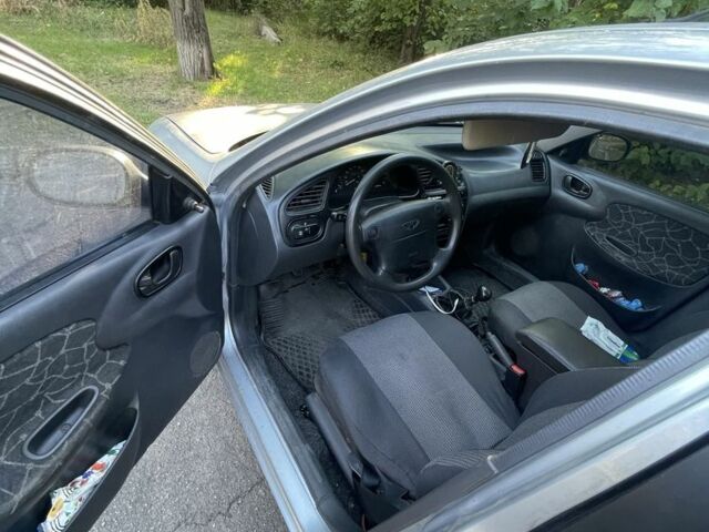 Серый Дэу Сенс, объемом двигателя 1.6 л и пробегом 185 тыс. км за 2400 $, фото 7 на Automoto.ua