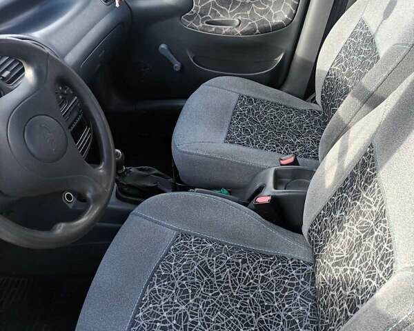 Деу Сенс 2003 у Мукачеве на Automoto.ua Сірий Деу Сенс, об'ємом двигуна 1.3 л та пробігом 179 тис. км за 1500 $, фото 8 на Automoto.ua