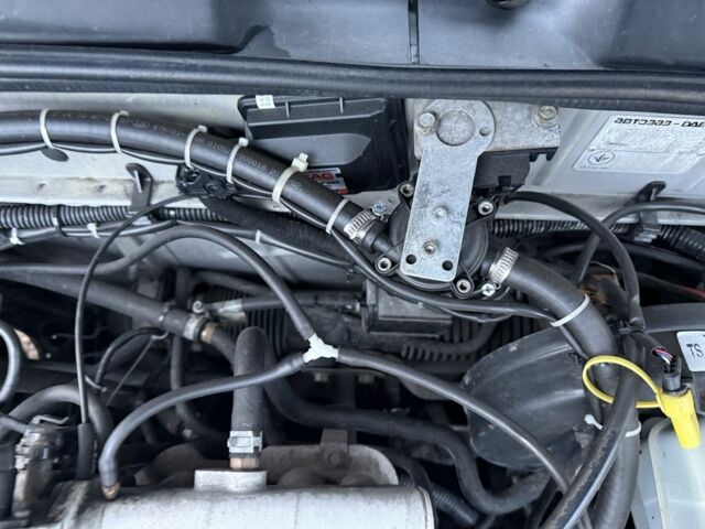 Деу Сенс 2003 у Синельниковом на Automoto.ua Сірий Деу Сенс, об'ємом двигуна 1.5 л та пробігом 150 тис. км за 2300 $, фото 13 на Automoto.ua