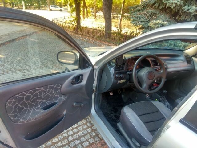 Серый Дэу Сенс, объемом двигателя 1.3 л и пробегом 250 тыс. км за 900 $, фото 5 на Automoto.ua