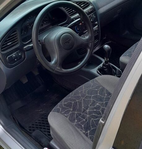 Серый Дэу Сенс, объемом двигателя 1.3 л и пробегом 257 тыс. км за 1550 $, фото 5 на Automoto.ua