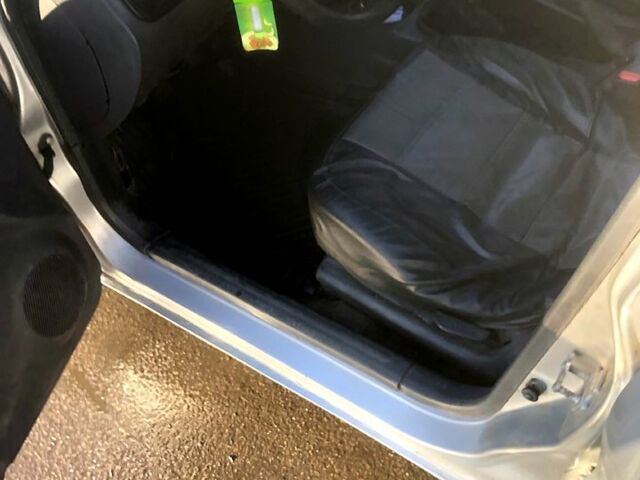 Сірий Деу Сенс, об'ємом двигуна 1.3 л та пробігом 200 тис. км за 1650 $, фото 4 на Automoto.ua