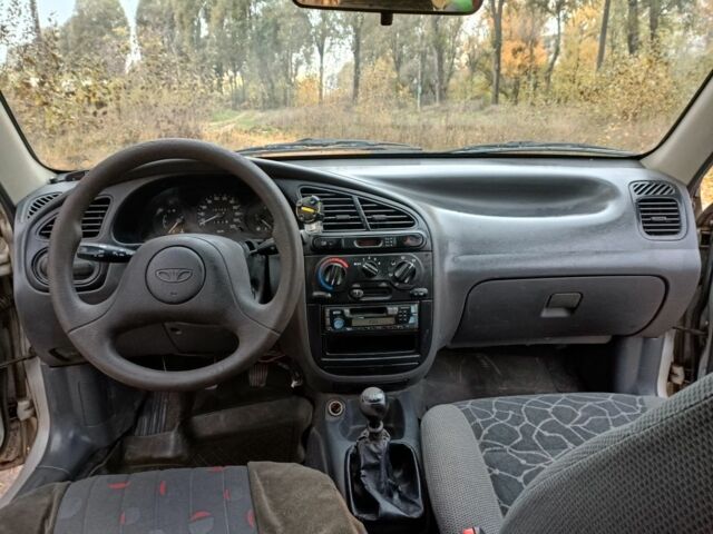 Деу Сенс 2003 у Кам'янське (Дніпродзержинськ) на Automoto.ua Сірий Деу Сенс, об'ємом двигуна 1.5 л та пробігом 97 тис. км за 1650 $, фото 4 на Automoto.ua