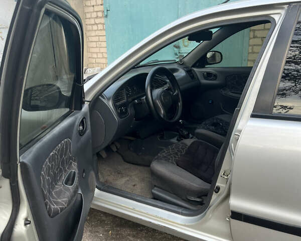 Сірий Деу Сенс, об'ємом двигуна 1.3 л та пробігом 250 тис. км за 2000 $, фото 9 на Automoto.ua