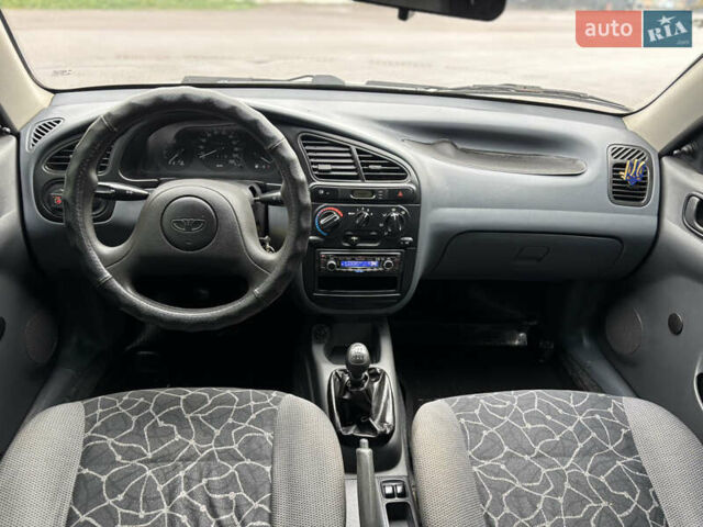 Серый Дэу Сенс, объемом двигателя 1.3 л и пробегом 208 тыс. км за 1999 $, фото 16 на Automoto.ua