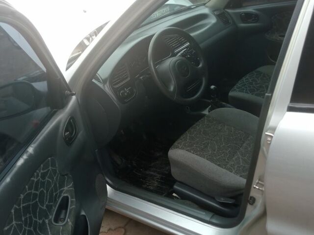 Сірий Деу Сенс, об'ємом двигуна 1.5 л та пробігом 300 тис. км за 2000 $, фото 6 на Automoto.ua