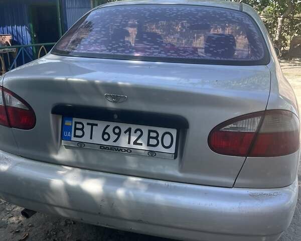 Деу Сенс 2003 у Вознесенске на Automoto.ua Сірий Деу Сенс, об'ємом двигуна 1.3 л та пробігом 200 тис. км за 1900 $, фото 1 на Automoto.ua