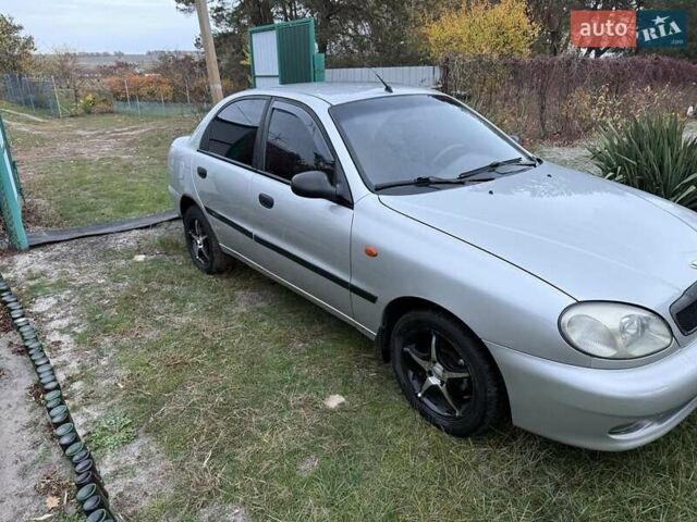 Деу Сенс 2003 у Синельниковом на Automoto.ua Сірий Деу Сенс, об'ємом двигуна 1.5 л та пробігом 150 тис. км за 2300 $, фото 1 на Automoto.ua